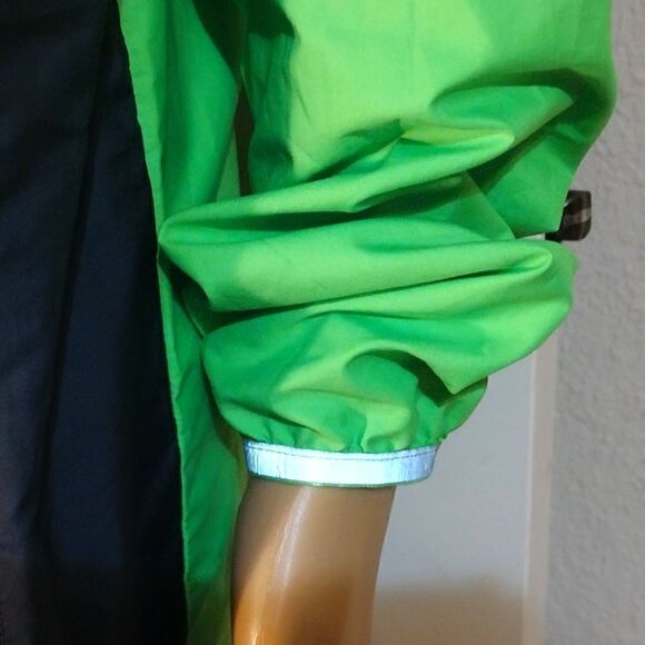 Under Armour Women's Size Small Lime Green Allseason Gear Jacket Dri fit - Picture 8 of 13